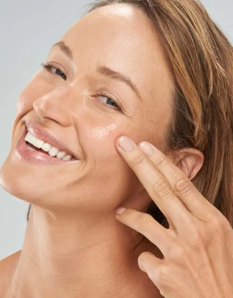 J.HOFFMAN'S Flat Out Firm Hyaluronic Firming Serum