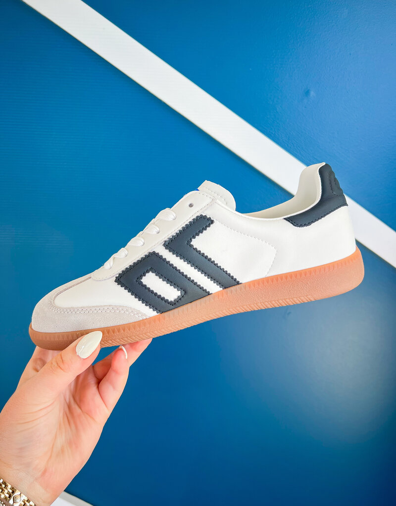 J.HOFFMAN'S Cloud Sneakers - White/Black