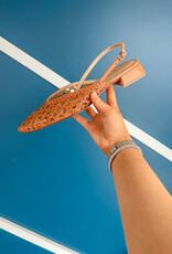 J.HOFFMAN'S Birdie Pointed Toe Slingback