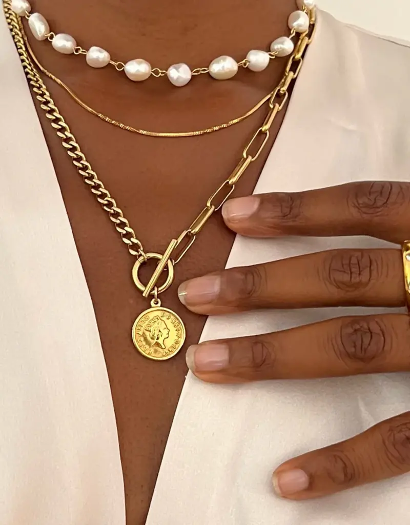 J.HOFFMAN'S Stacie Toggle Chain Coin Necklace