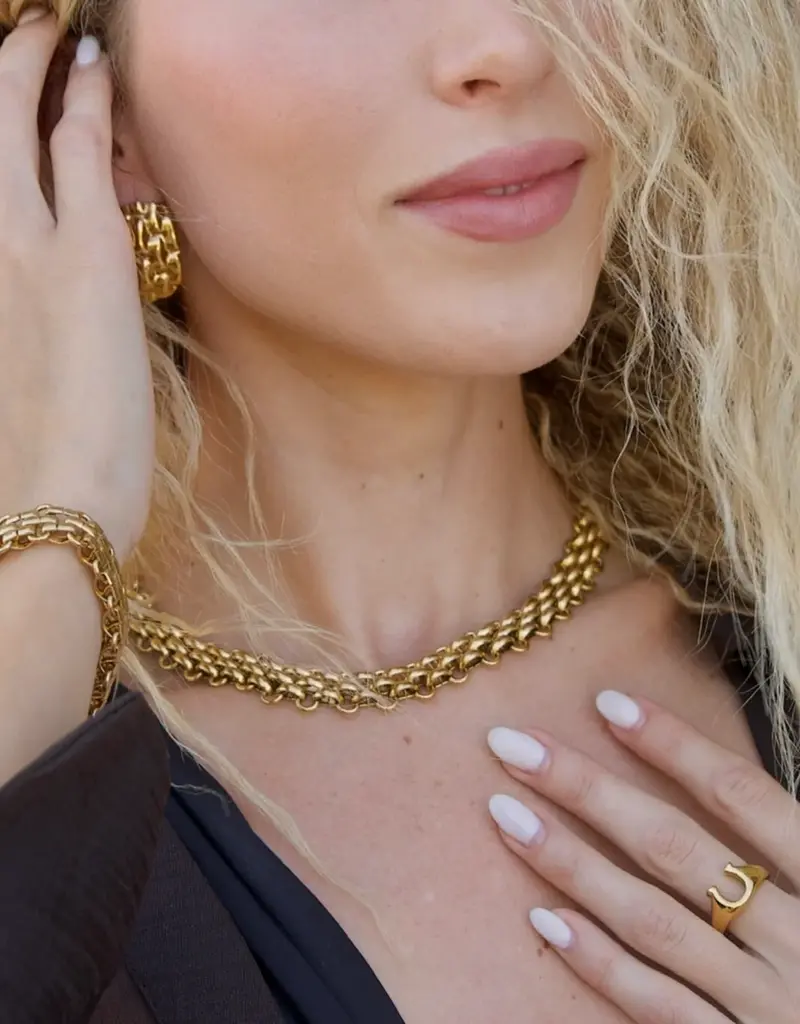 J.HOFFMAN'S Rosalinda Chunky Chain Toggle Necklace- Gold