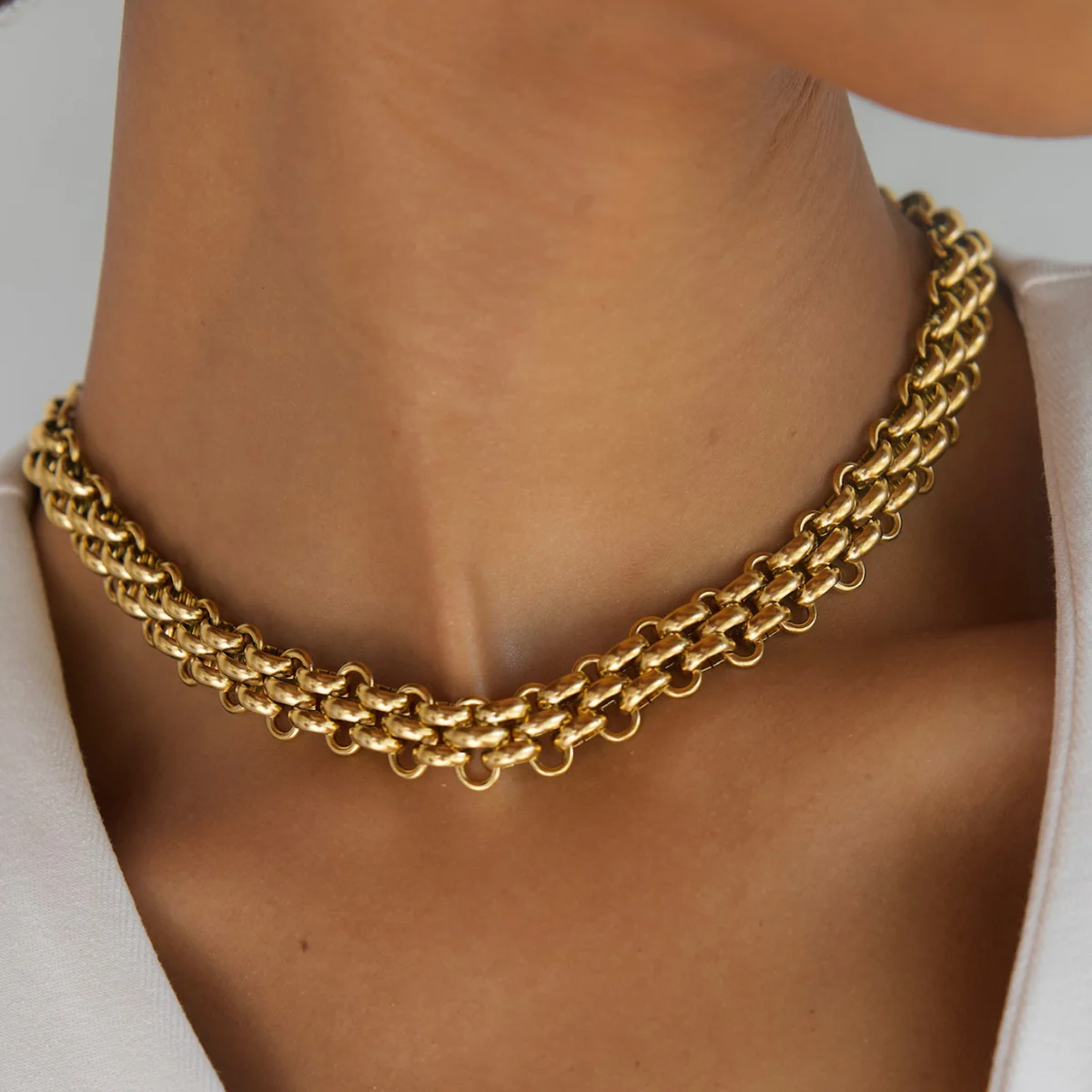 Rosalinda Chunky Chain Toggle Necklace- Gold - j.hoffman's
