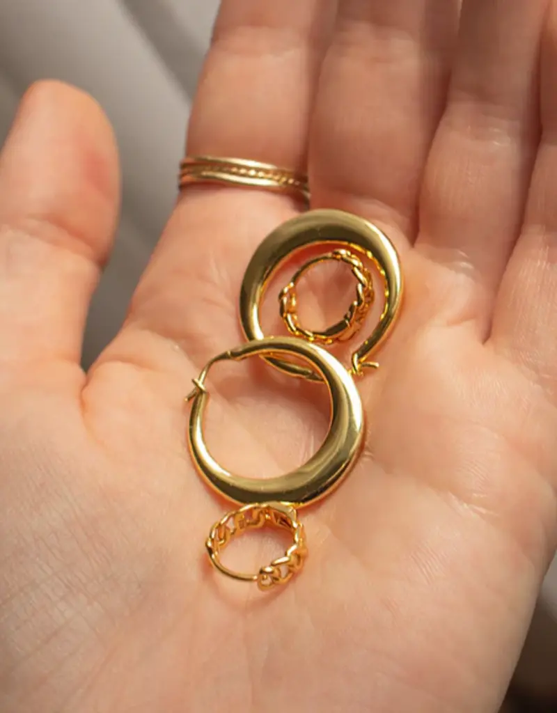 J.HOFFMAN'S Corinne Huggie- Gold