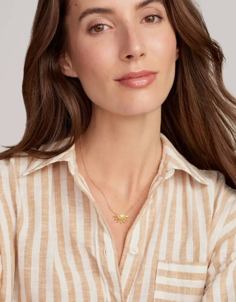 KENDRA SCOTT Samantha Sun Pendant Necklace