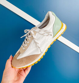 VANELI Fifi Sneaker-camel suede