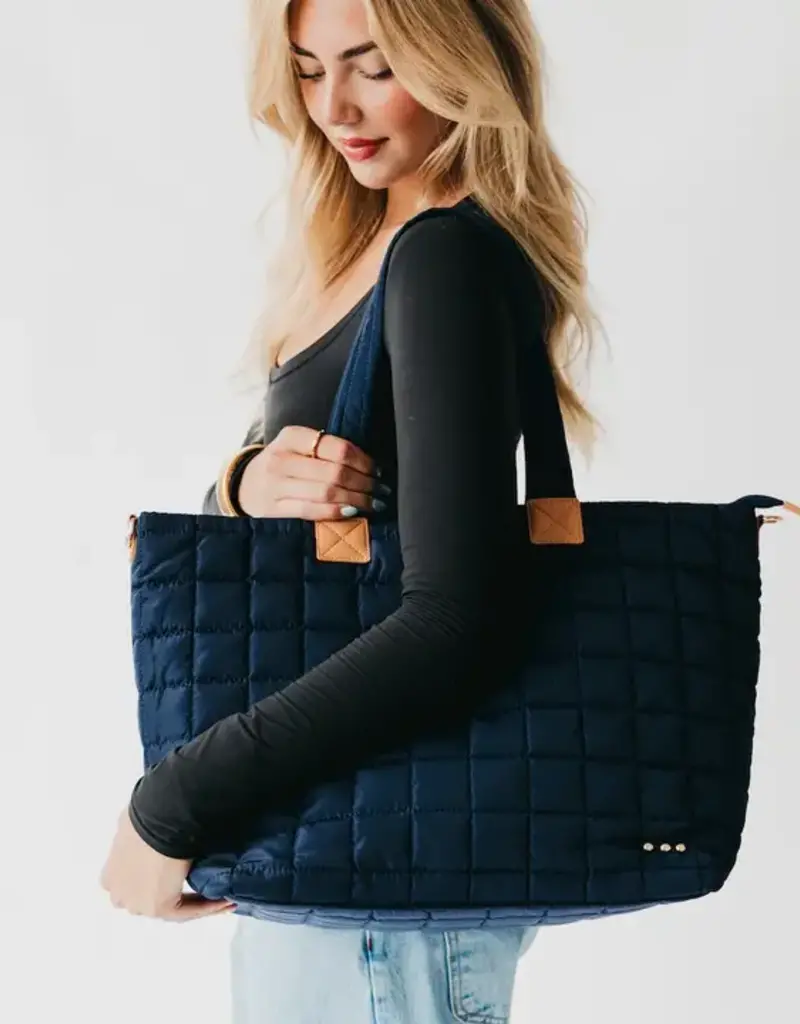 J.HOFFMAN'S Daydream Quilted Tote Bag