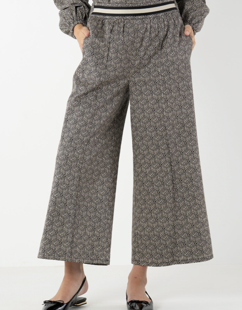 J.HOFFMAN'S Teddy Crop Trouser- Black Tonal