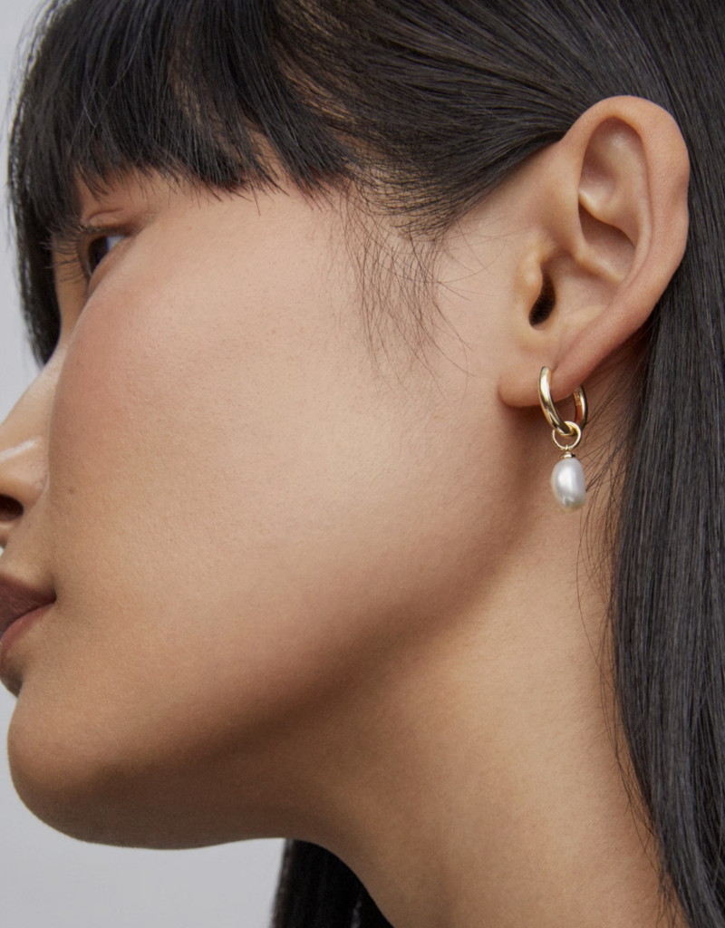 KENDRA SCOTT Willa Huggie Earring