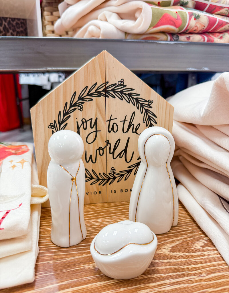 J.HOFFMAN'S Ceramic Figurines Pine Wood Box- Large Holy Family