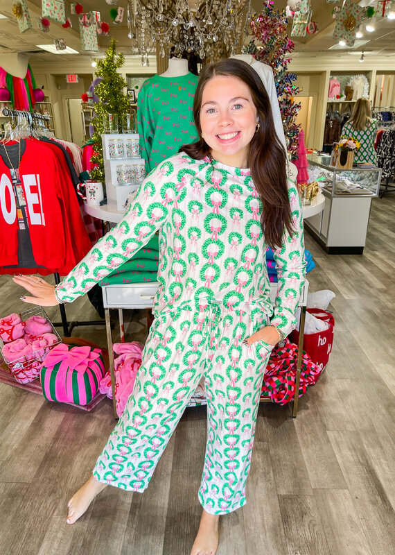 J.HOFFMAN'S Rosy Wreaths PJ Set
