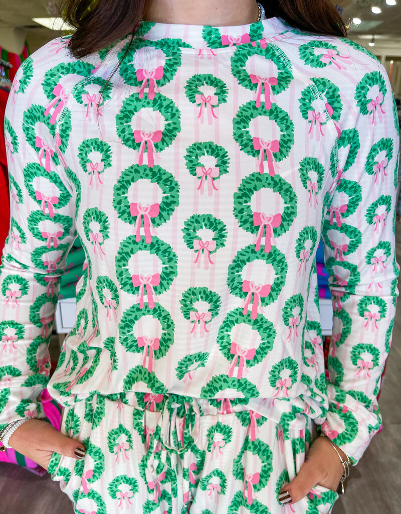 J.HOFFMAN'S Rosy Wreaths PJ Set