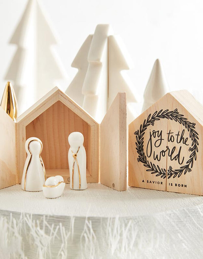 J.HOFFMAN'S Ceramic Figurines Pine Wood Box- Holy Family