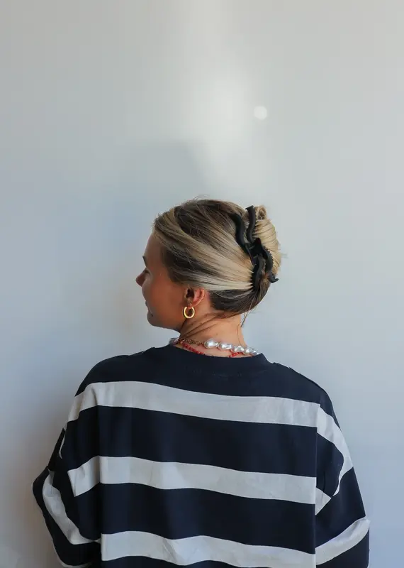 J.HOFFMAN'S Wavy Hold Everything Claw Clip