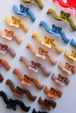 J.HOFFMAN'S Wavy Hold Everything Claw Clip