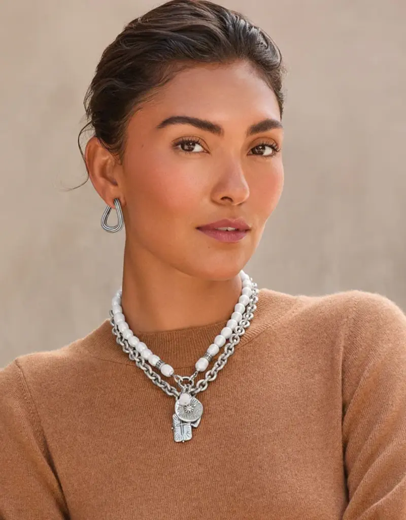 Token Lavish link Charm Necklace