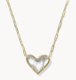 KENDRA SCOTT Ari Heart Statement Necklace