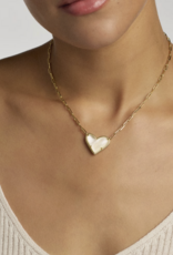 KENDRA SCOTT Ari Heart Statement Necklace