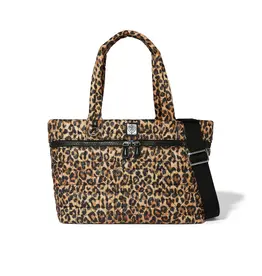 Annabelle Medium Tote in Catwalk