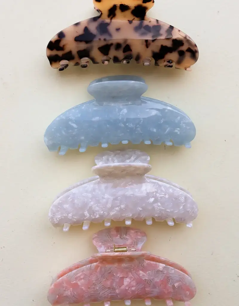 J.HOFFMAN'S Oversized Claw- Cream Pearl