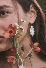 KENDRA SCOTT Adriana Scalloped Frame Drop Earrings