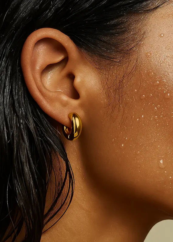 J.HOFFMAN'S Auden Huggie Hoop Earring in Gold