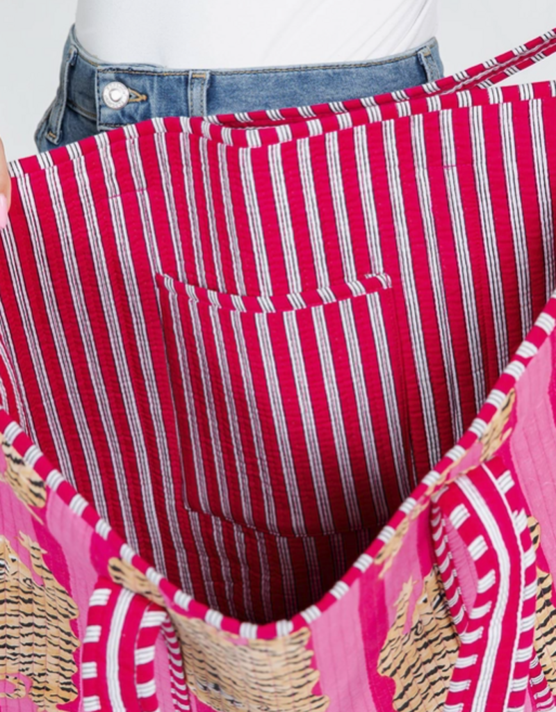 J.HOFFMAN'S Pink Tiger Quilted Tote