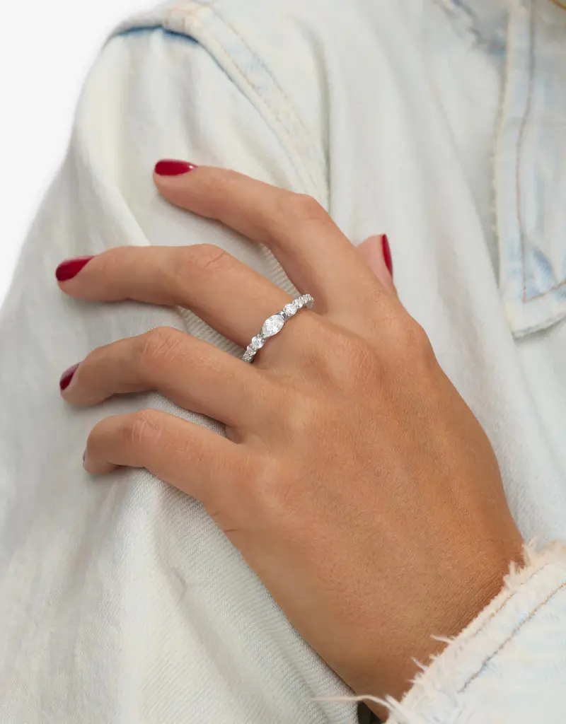 J.HOFFMAN'S Maven Ring in White