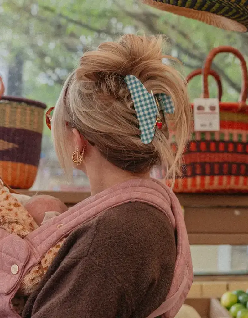 J.HOFFMAN'S Blue Gingham Strawberry Oversized Claw Clip