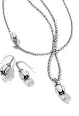 LA Tulipe Petal Bar necklace
