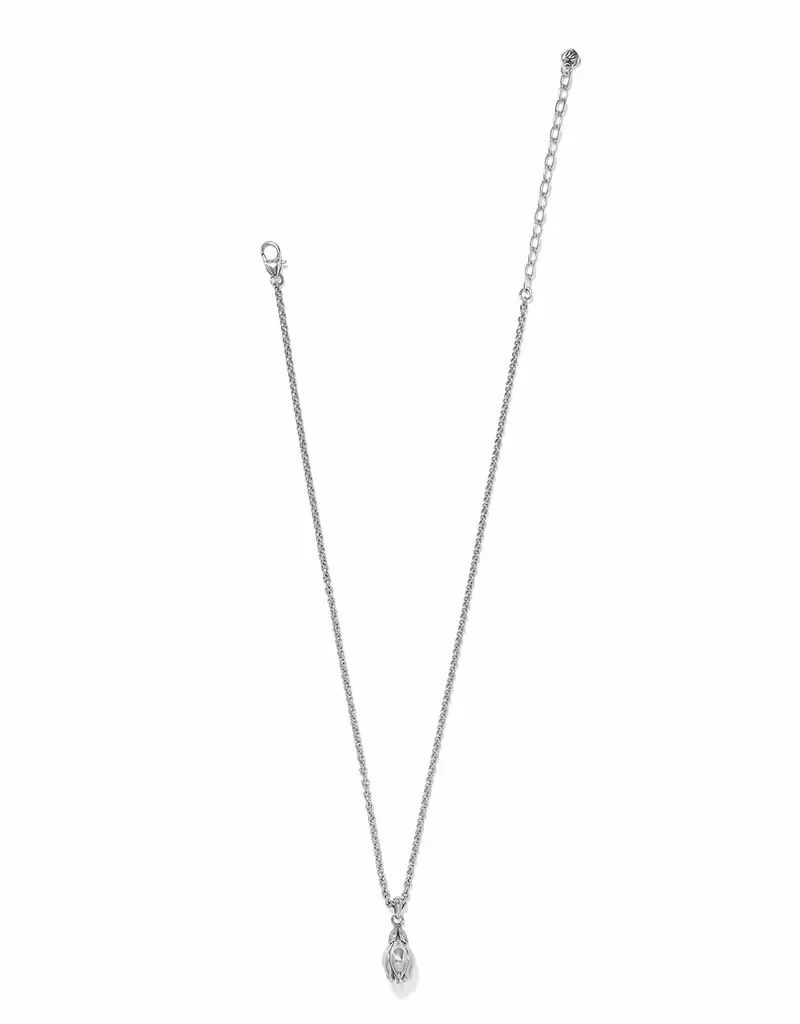 La Tulipe Petal Short Necklace