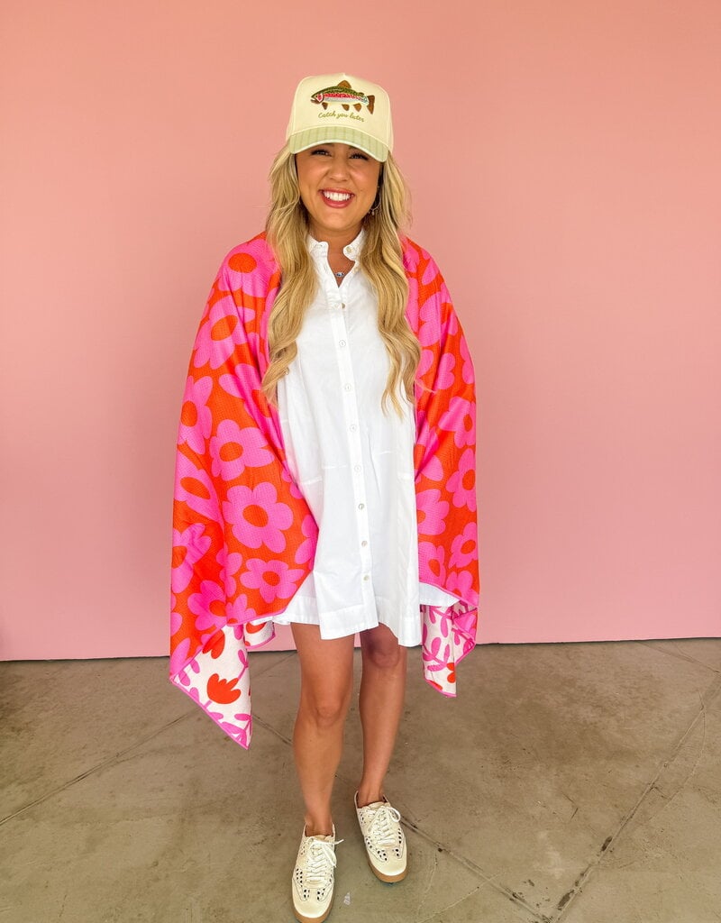 J.HOFFMAN'S Pop Art Petals Pool Towel