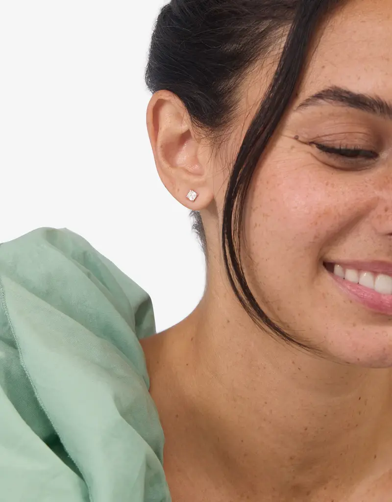 J.HOFFMAN'S Queens 4mm Studs