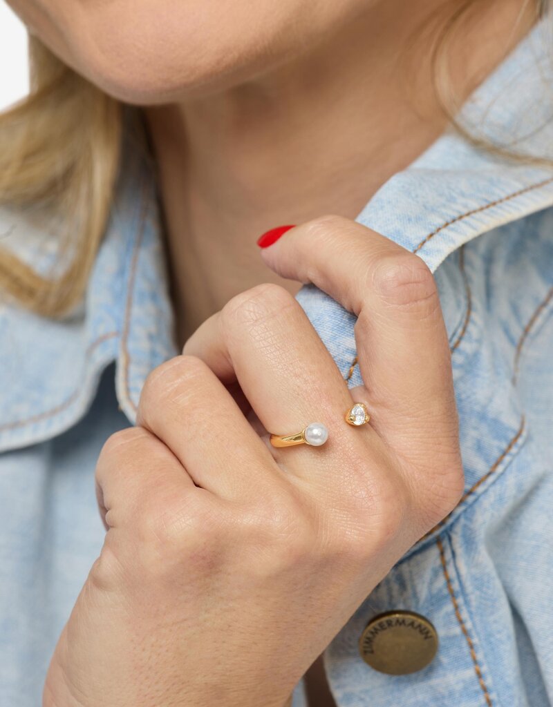 J.HOFFMAN'S Perfect Pearl Open Ring in Gold
