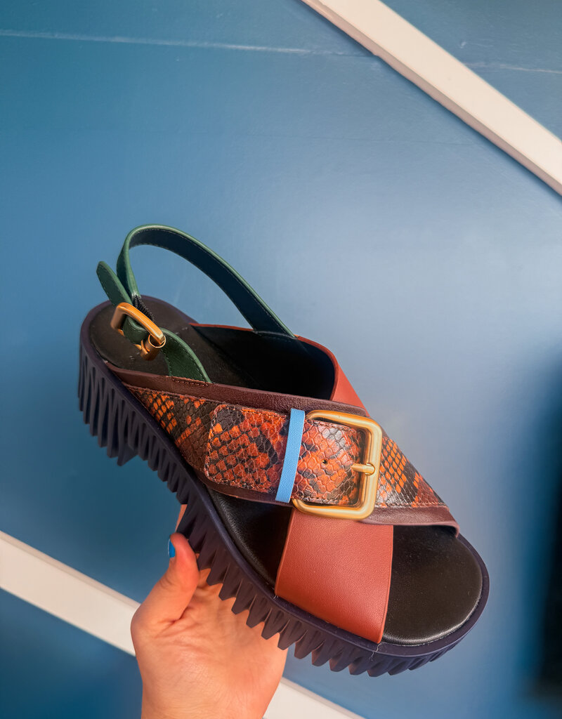 J.HOFFMAN'S Plia Juno Platform Sandal in Coffee