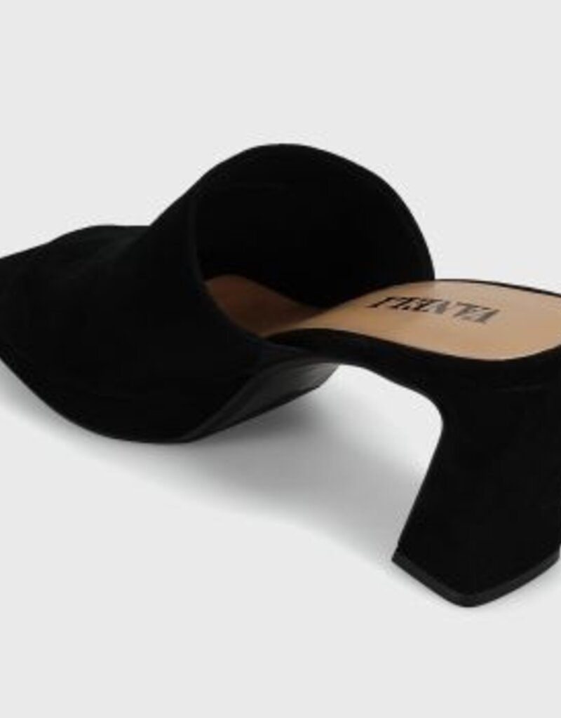 J.HOFFMAN'S Mantie in Black Suede