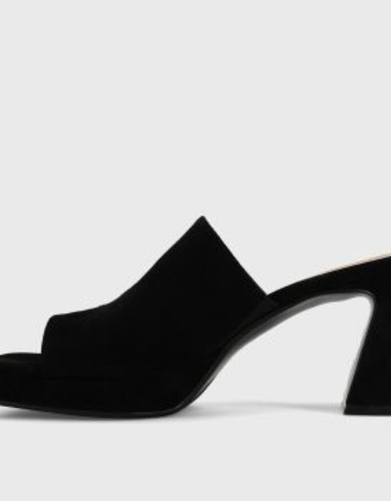 J.HOFFMAN'S Mantie in Black Suede