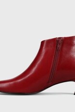 J.HOFFMAN'S Sadie in Cherry Red