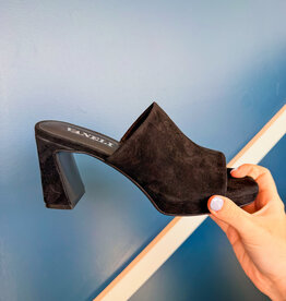 J.HOFFMAN'S Mantie in Black Suede