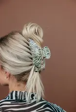 J.HOFFMAN'S House of Her Oversized Zebra Claw