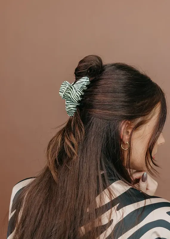 J.HOFFMAN'S House of Her Midi Zebra Claw