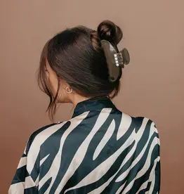 J.HOFFMAN'S House of Her Oversized Brown w/ Pearl Claw