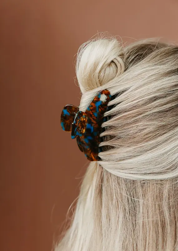 J.HOFFMAN'S House of Her Tortoise Teal Midi Claw