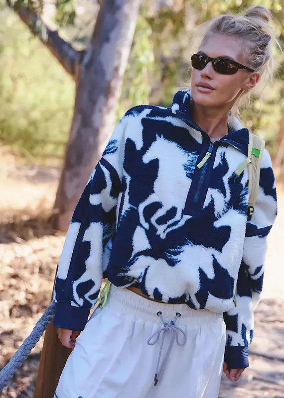 J.HOFFMAN'S FPM Printed Mountain High 1/2 Zip in Wild Horses