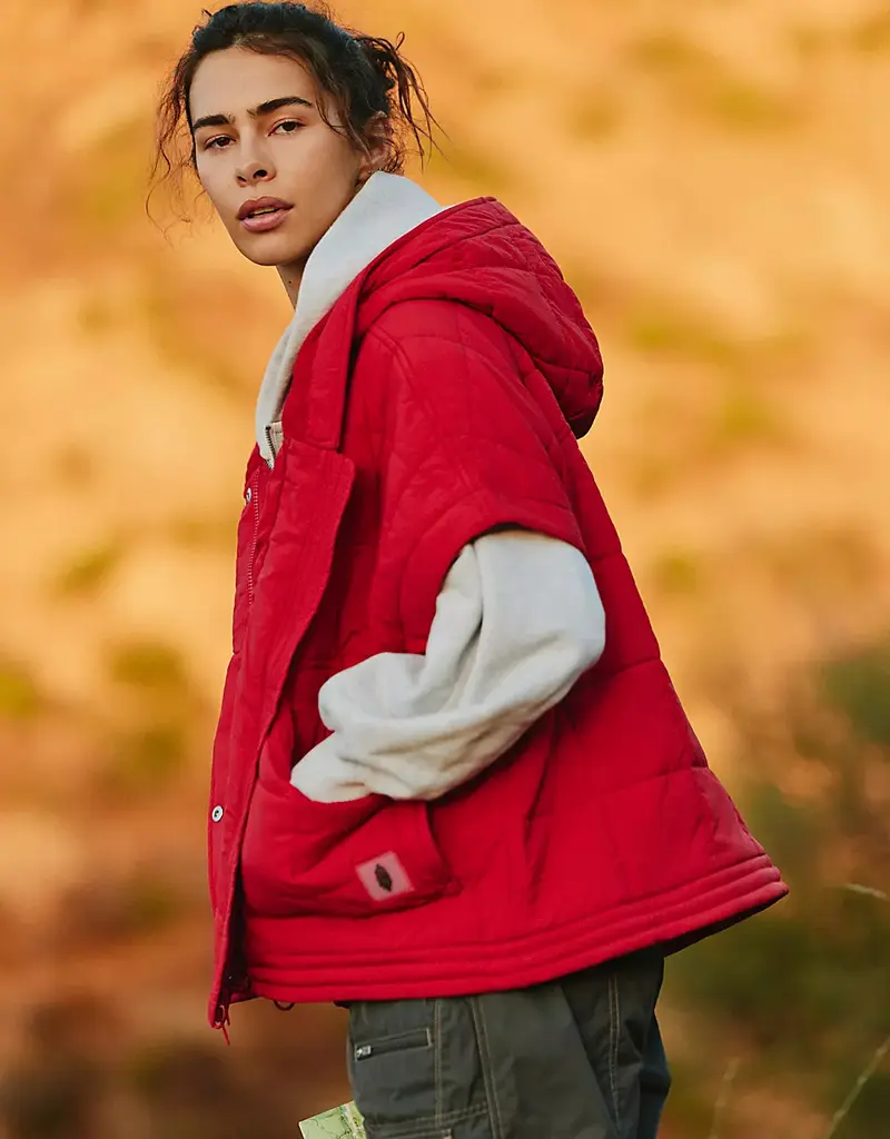 J.HOFFMAN'S FPM Happy Trails Poncho in Candy Apple