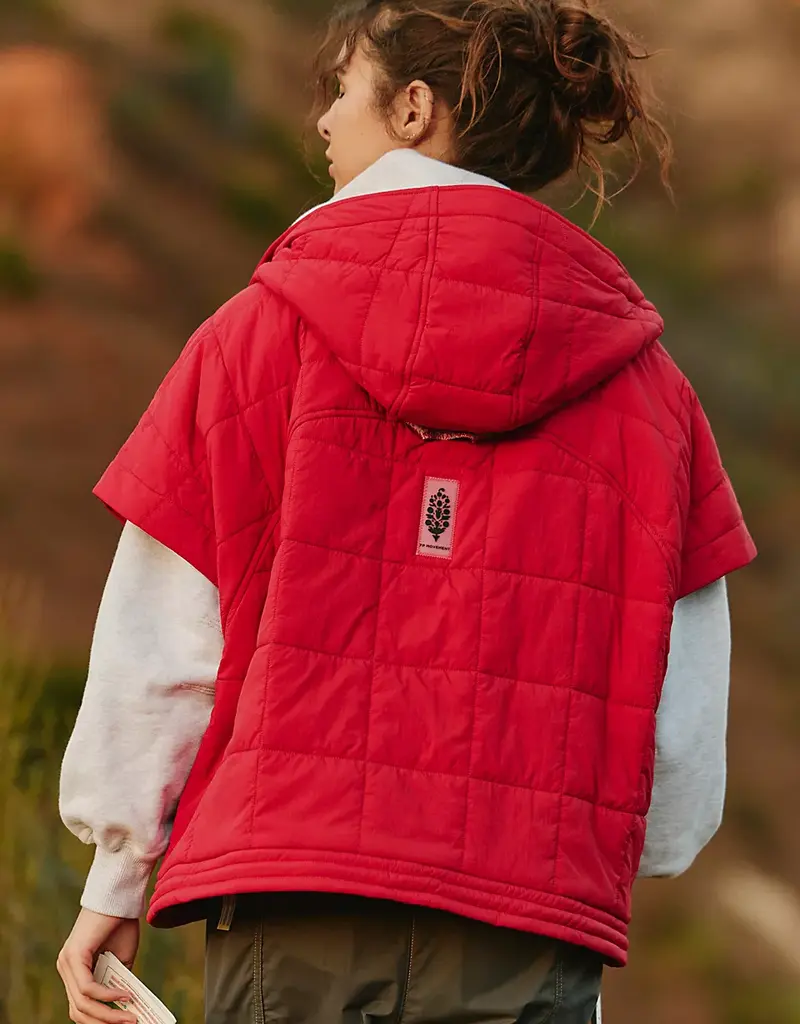 J.HOFFMAN'S FPM Happy Trails Poncho in Candy Apple