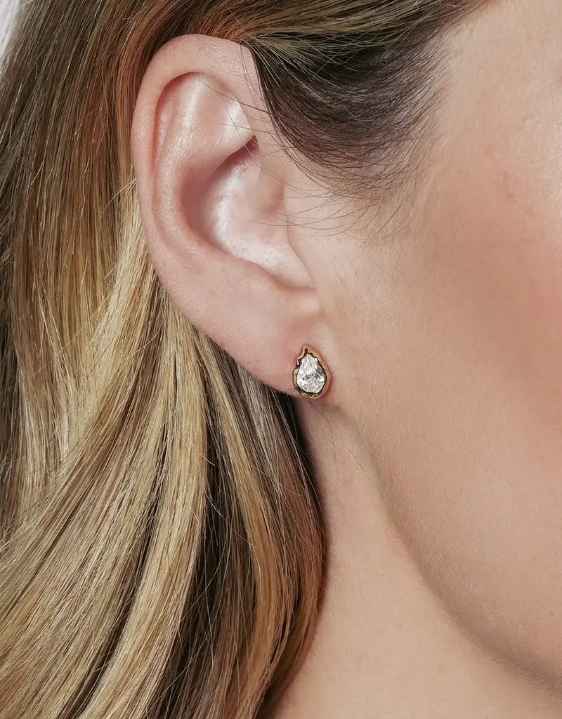 J.HOFFMAN'S Solace Tear Stud Earrings