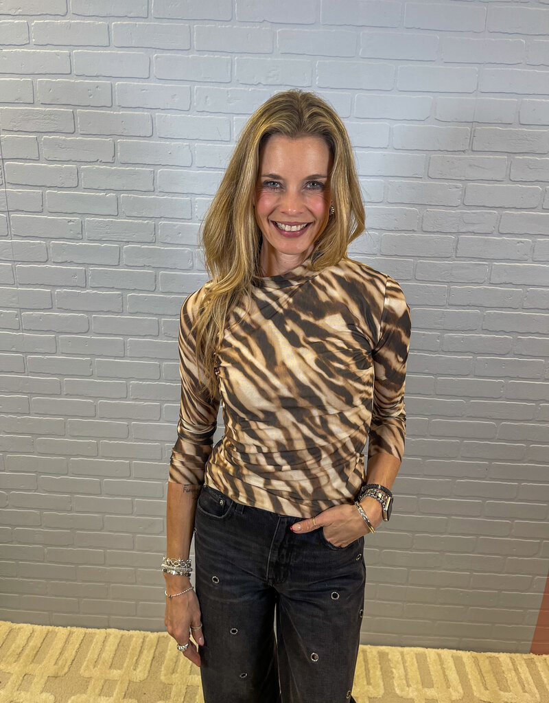 J.HOFFMAN'S Ruth Top in Shadow Zebra