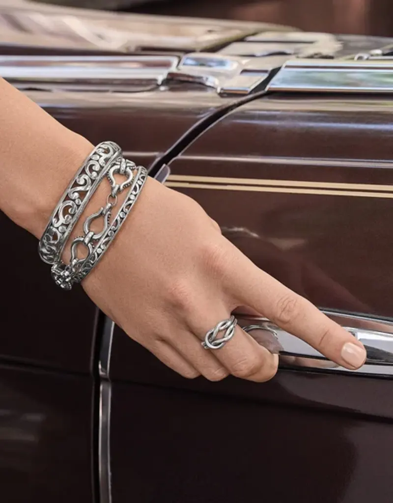 Pretty Tough Arch Bold Bracelet