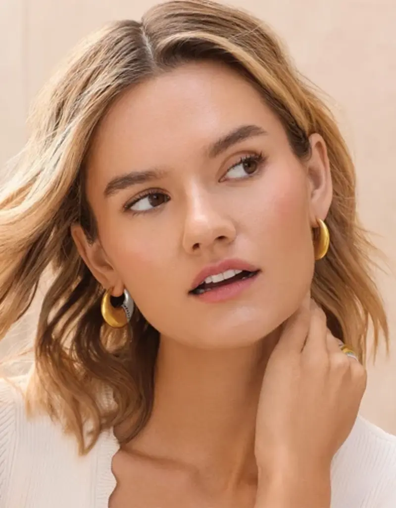 Inner Circle Oval Hoops