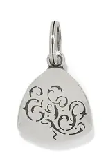 Estella Amulet in Vintage Rose
